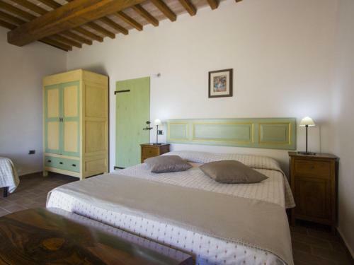 Quiet Holiday Home In Acqualagna With Swimming Pool