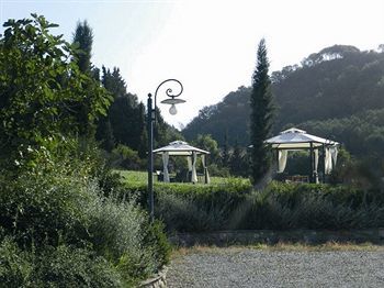 Borgo Sant'ippolito Country Hotel