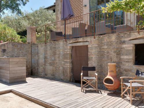 Secluded Apartment In Anghiari With Swimming Pool