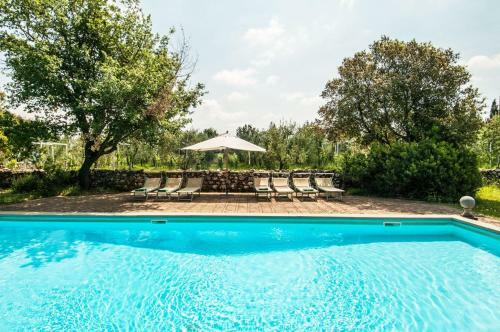 Argiano Villa Sleeps 16 Wifi