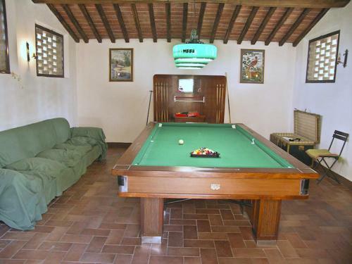 San Gimignanello Villa Sleeps 35 With Pool And Wifi
