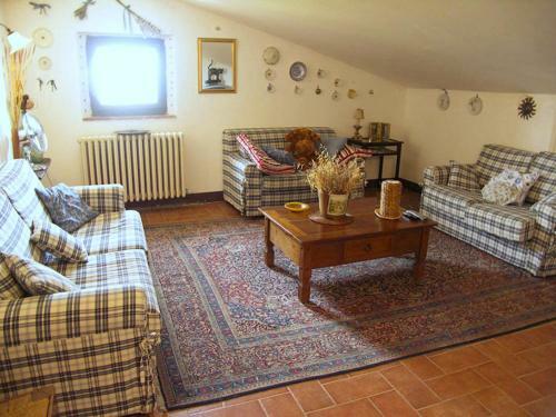 San Gimignanello Villa Sleeps 35 With Pool And Wifi