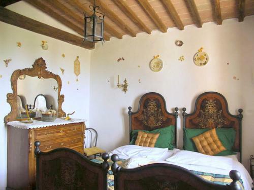 San Gimignanello Villa Sleeps 35 With Pool And Wifi