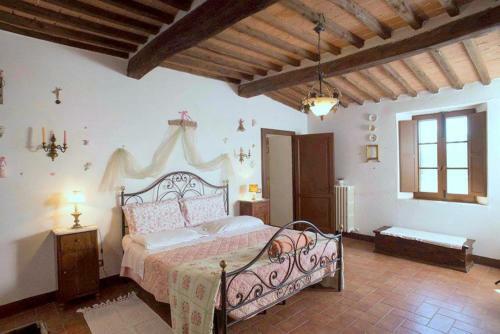 San Gimignanello Villa Sleeps 35 With Pool And Wifi