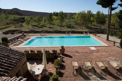 San Gimignanello Villa Sleeps 35 With Pool And Wifi
