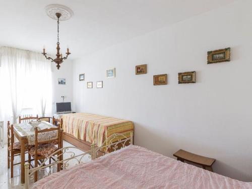 Dreamy Apartment In Bari With Lift