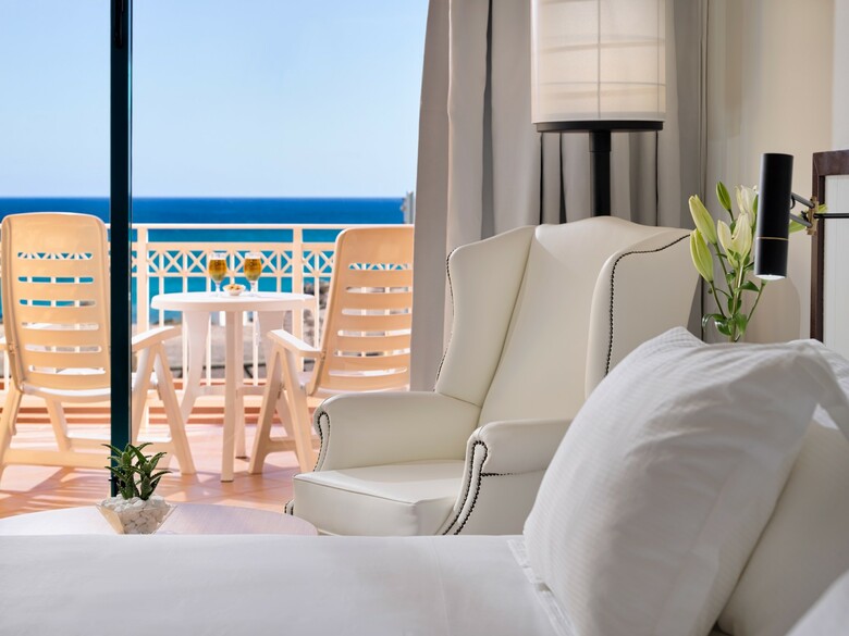 Hotel H10 Playa Esmeralda - Adults Only