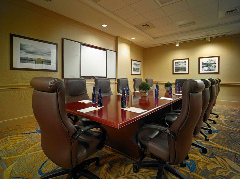 Hotel Doubletree By Hilton Sunrise - Sawgrass Mills