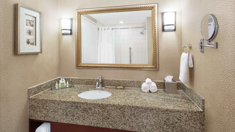 Hotel Doubletree By Hilton Sunrise - Sawgrass Mills