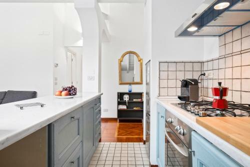 Apartamento Pratello Elegante E Raffinata Mansarda