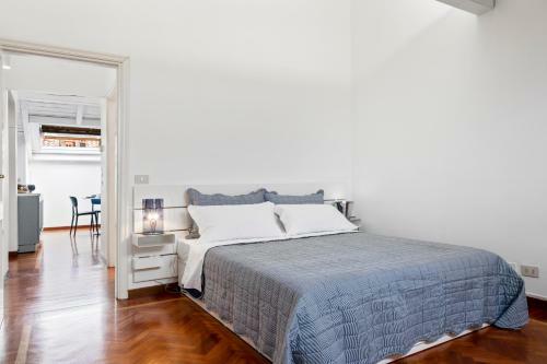 Apartamento Pratello Elegante E Raffinata Mansarda