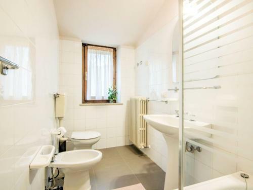 Homey Apartment In Borgo Pace With Jacuzzi