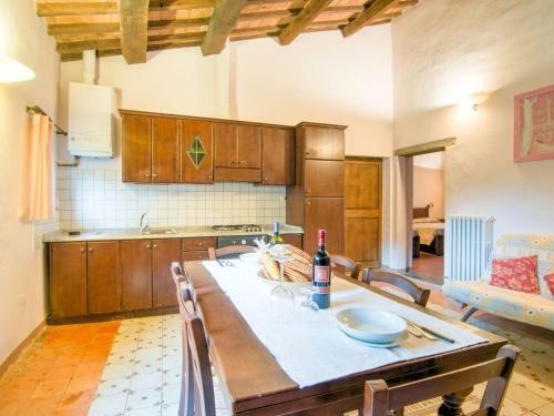 Homey Apartment In Borgo Pace With Jacuzzi