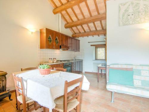 Inviting Apartment In Borgo Pace Amidst Hills