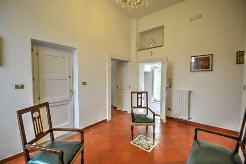 Calvanico Villa Sleeps 12 Air Con Wifi