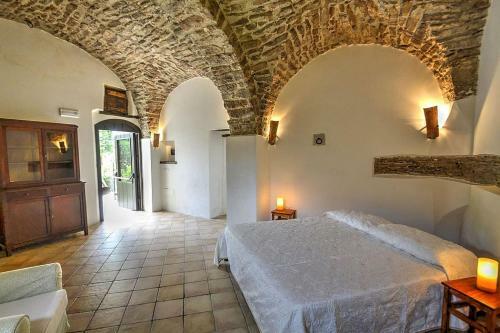 Calvanico Villa Sleeps 6 Air Con
