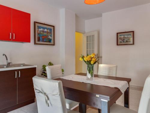 Simplistic Holiday Home In Caserta Near Town Centre