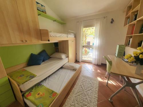 Lacona Holiday Villa Near The Beach