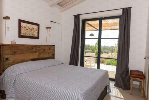 Helloapulia - Villa "i Trulli L'aia Di Cucumo"