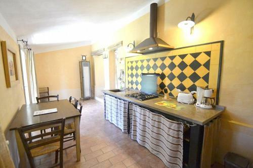 Castiglione Del Lago Villa Sleeps 4 Pool Wifi