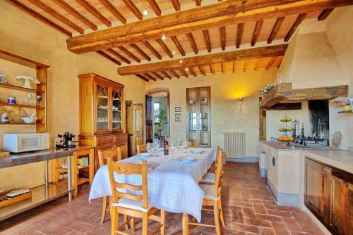 Colle Di Val D'elsa Apartment Sleeps 6