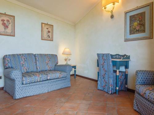 Classy Holiday Home In Collazzone With Whirlpool
