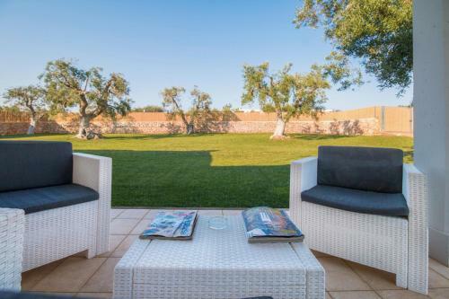 San Bartolomeo Villa Sleeps 4 With Pool And Air Con