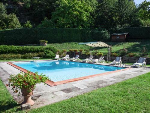 Ricavo Villa Sleeps 10 Pool Wifi