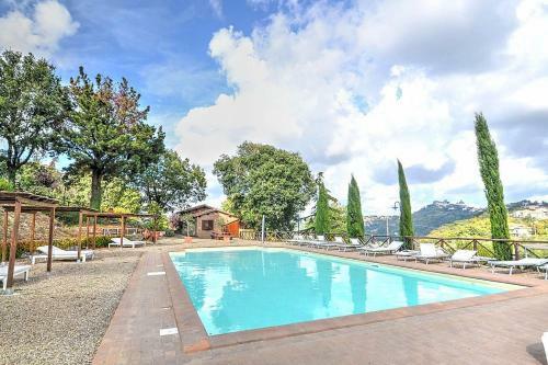 Fiordini Villa Sleeps 6 Pool Air Con Wifi