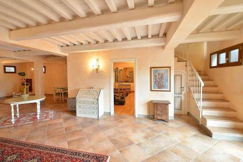 Grosseto Villa Sleeps 16 Pool Air Con Wifi