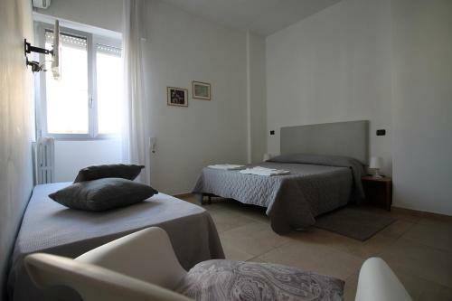 Hostal Duca Rooms