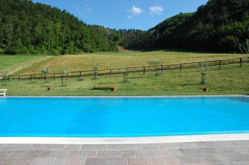 Marradi Apartment Sleeps 4 With Pool And Wifi