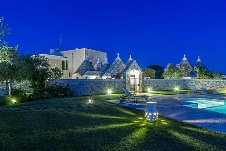 Martina Franca Villa Sleeps 3 Pool Wifi