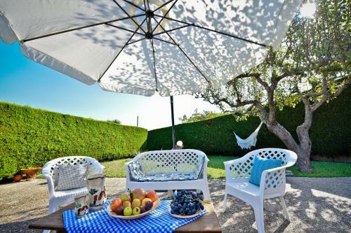 I Cinque Trulli With Swimming Pool