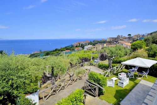 Conca Verde Holiday Home Sleeps 6 With Air Con