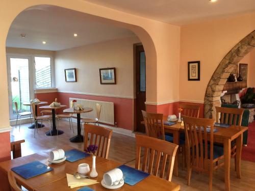 Hostal Glenmore House