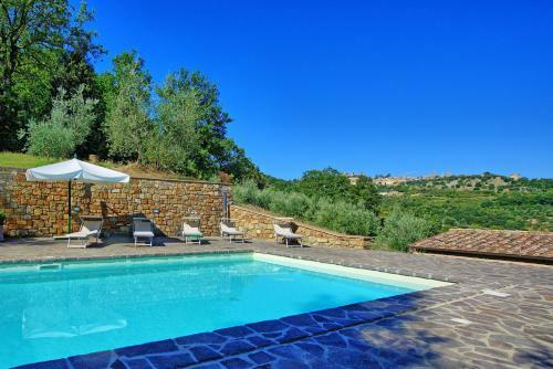 Montalcino Villa Sleeps 8 Pool Wifi