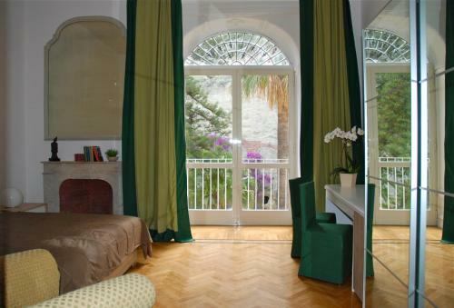 Hostal Palazzo Mele Residence