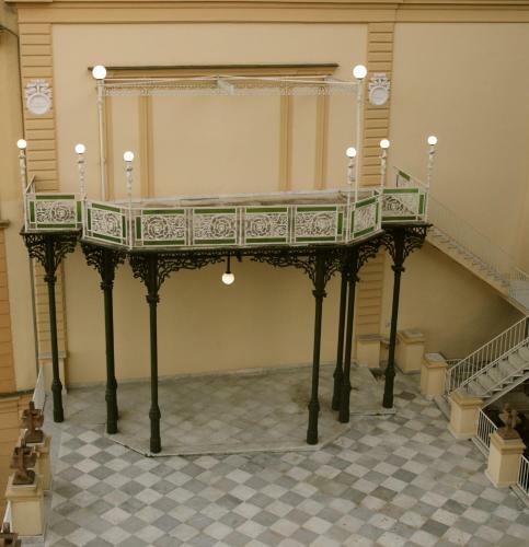 Hostal Palazzo Mele Residence