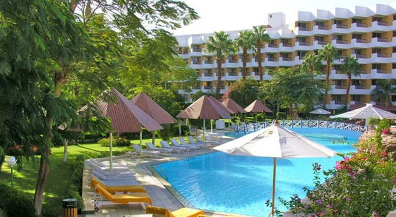 Hotel Pyramisa Isis Luxor