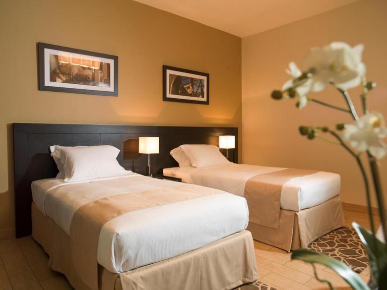 Aparthotel Dubai World Trade Centre
