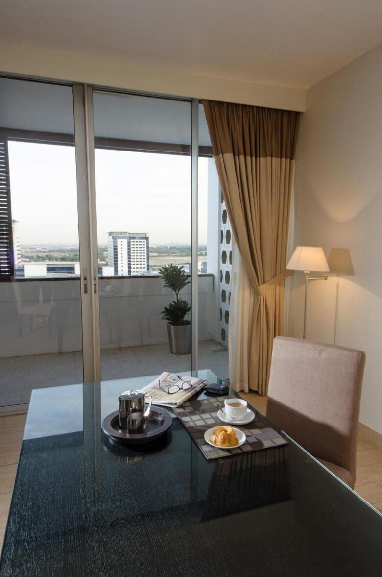 Aparthotel Dubai World Trade Centre