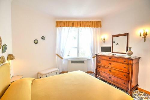 Marina Del Cantone Villa Sleeps 14 Pool Air Con