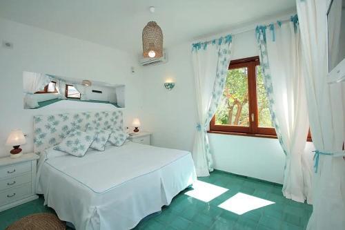 Sirenuse Villa Sleeps 14 Pool Air Con Wifi