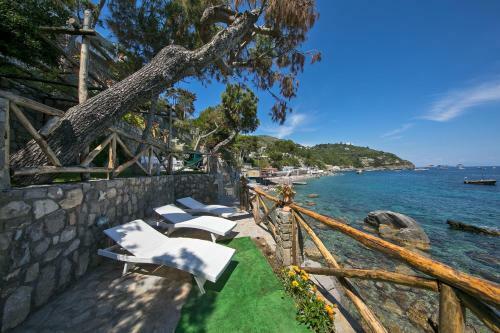 Nerano Villa Sleeps 12 With Pool Air Con And Wifi