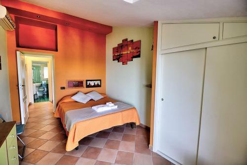 Coppetelle Holiday Home Sleeps 7 With Air Con