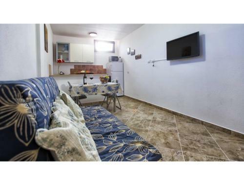 Alghero, Villa Le Palme With Swimming Pool For 12 People