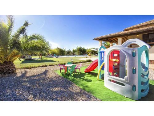 Alghero, Villa Le Palme With Swimming Pool For 12 People