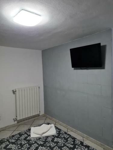 Hostal Landlady Airport Orio Bergamo Ida