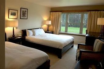 Hotel Brooklodge & Wells Spa